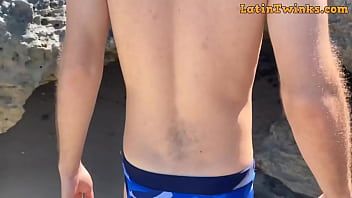 play Gay sex op het strand, sex in natuurlijke habitat - rob silva en ken - latin leche 2