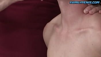 Riproduci Pagando con il mio culo - johnny ford e dylan hayes - cazzo di famiglia