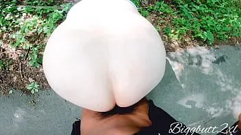 Abspielen Biggbutt2xl wird im Wald in Chester Pennsylvania gefickt