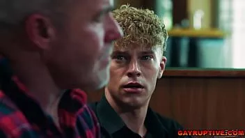 Reproduzir Dale savage rims fode o idiota da harley xavier tão selvagem e então os dois gozam com tanta força