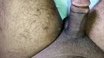 play बांग्लादेशी लड़का घर में हस्तमैथुन करता है और अपना बड़ा लंड दिखाता है