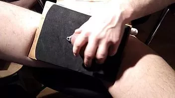 play Selbstballbusting mit Bonger, Hand und Holzschläger