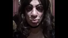 Putar Fantasi Bokong ke Mulut Biseksual Crossdresser Terpenuhi dalam Video Eksplisit