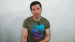 play O angajată de birou tatuată, fără spate, de cocoșul monstru de 23 cm al unui magazin de colț căsătorit! Povestea sexuală