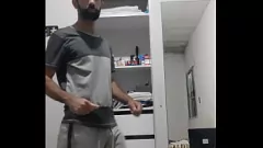 play Siente el poder de mi enorme exceso: encuentro hardcore gay amateur
