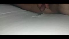 播放 幻想公鸡时用床垫填充我的屁股