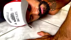 Jouer Black Cock Stud Alviti dans le sexe gay interracial chaud